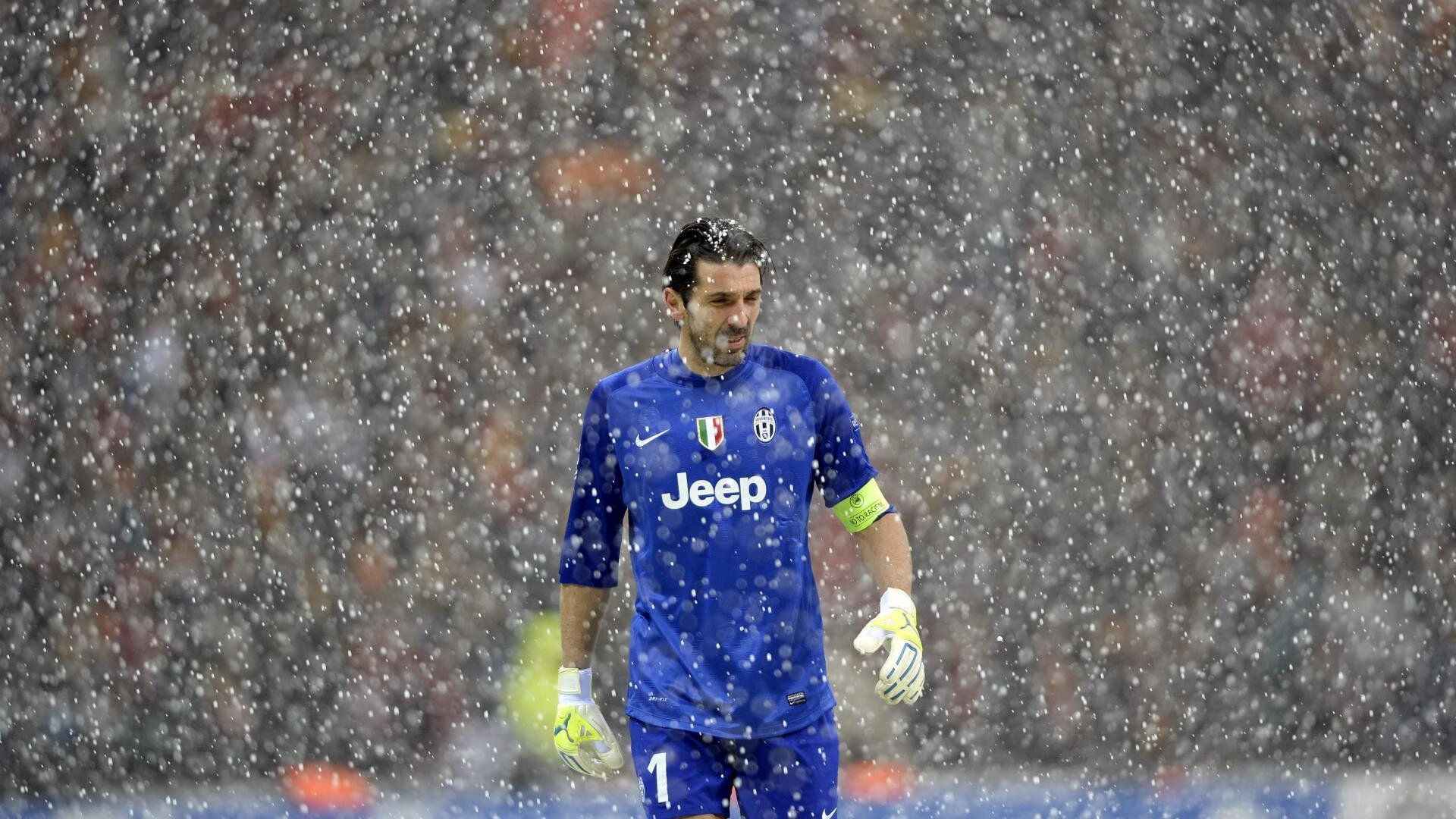 五大联赛是否出现更多以边后卫为突破核心的体系,五大联赛边锋